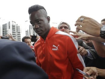 Ešte sa nestihol ani ohriať a už má na krku problém: Balotelli prišiel o vodičák!