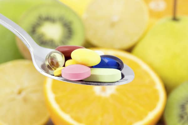 Neviete si vybrať multivitamín? Najlepšie pre zdravie je vyhnúť sa im úplne!