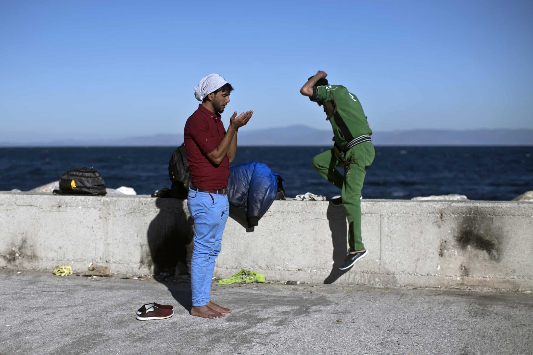 Na ostrove Lesbos riešia, kam s telami mŕtvych migrantov