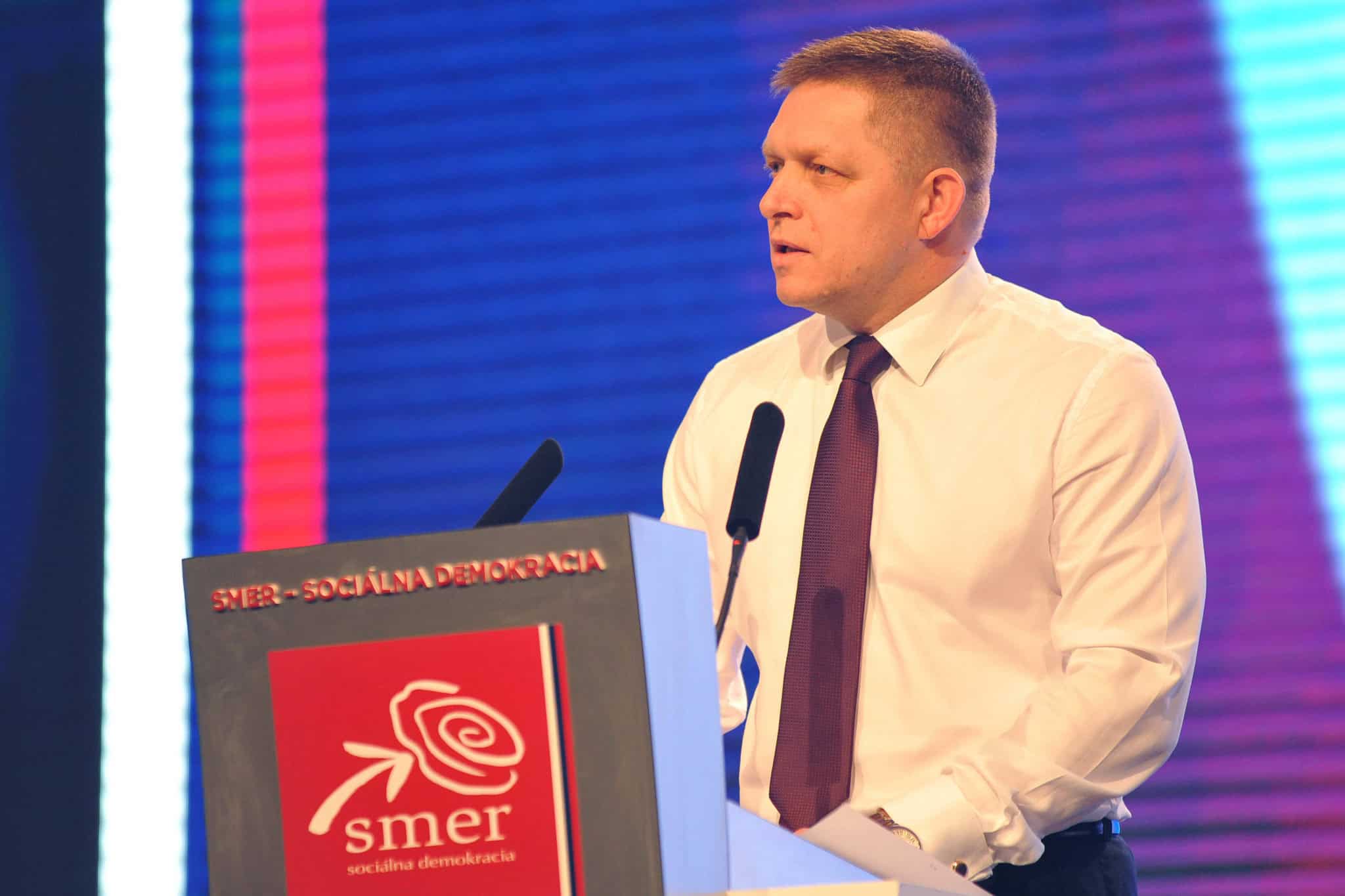 Prieskum: Ľudia chcú koaličnú vládu, najviac je za Smer a SNS