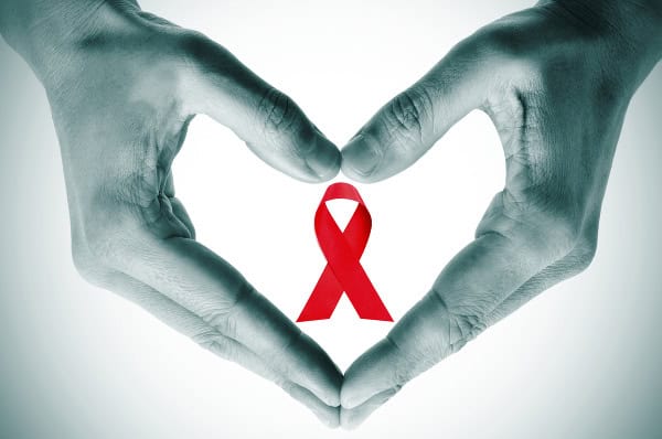 Stigmatizované ochorenie AIDS: Je miernejšie ako cukrovka, prečo sa ho pacienti boja?