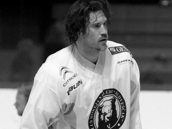 NHL má na krku žalobu za otrasy mozgu: Za smrť hráča vraj môže profiliga!