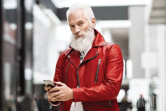 Netradičný sexi Santa hitom internetu: Tisícom žien tento atraktívny model pomotal hlavu!