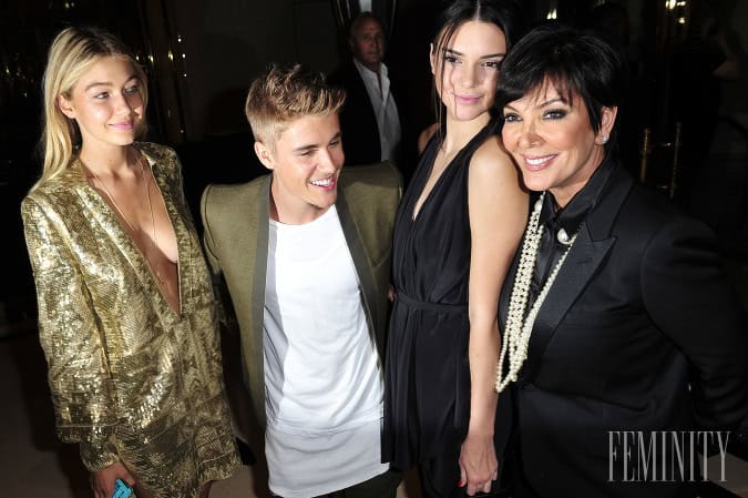 Pikoška, z ktorej vám padne sánka: Neuveríte, s ktorou sexi mamou vraj randí Justin Bieber!