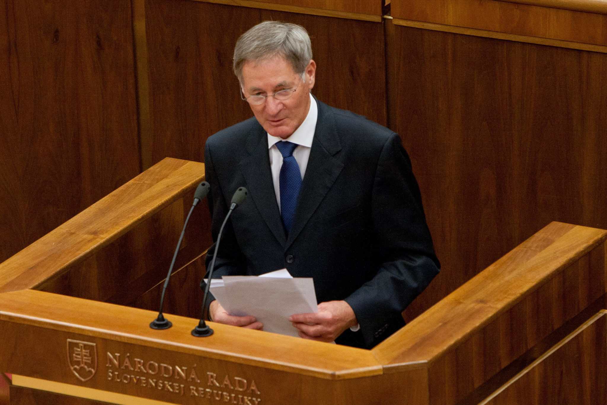 Smer neuniesol bremeno svojho víťazstva, tvrdí Hrušovský