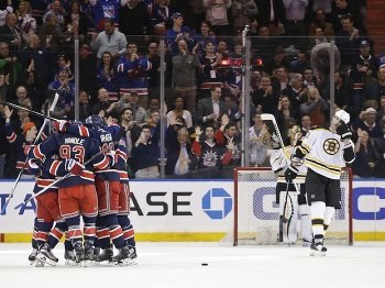 VIDEO Boston sa zmieta v hernej kríze: Kapitán Chára bodoval, no prehru už neodvrátil