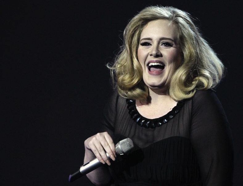 VIDEO: Robí to naschvál? Adele si na turné opäť poplietla text, diváci to milujú