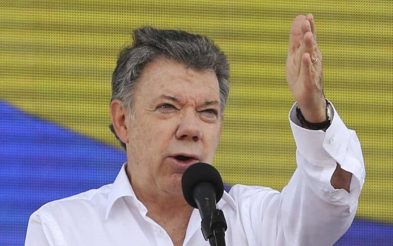 Nobelovu cena za mier putuje do rúk prezidenta Kolumbie