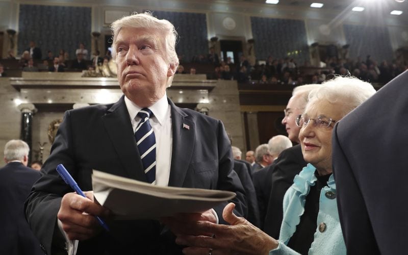 Trump o kontroverznom múre: Účinná zbraň voči drogám a zločinu!