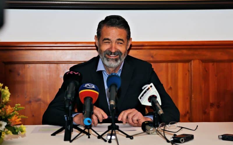 Podľa Saktora je iniciatíva Mičeva v BBSK odsúdená na neúspech