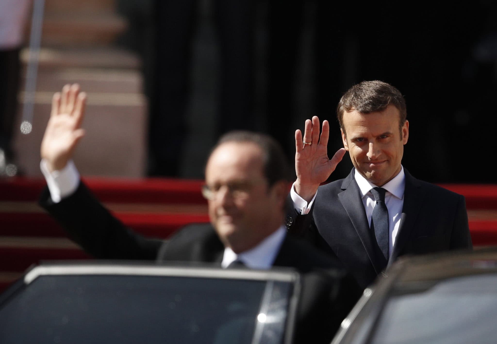 Macron sa oficiálne ujal prezidentúry: Aký bude začiatok v úrade?