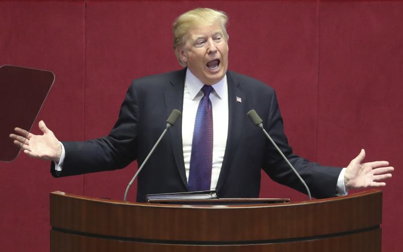 VIDEO Trump opäť napínal svaly: Nepodceňujte nás, odkázal KĽDR
