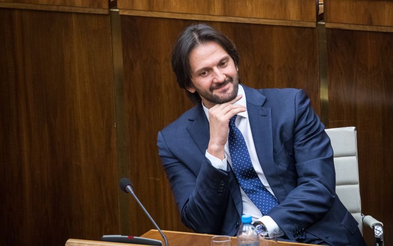 Odvolávací maratón sa skončil. Kaliňák zostáva vo funkcii ministra