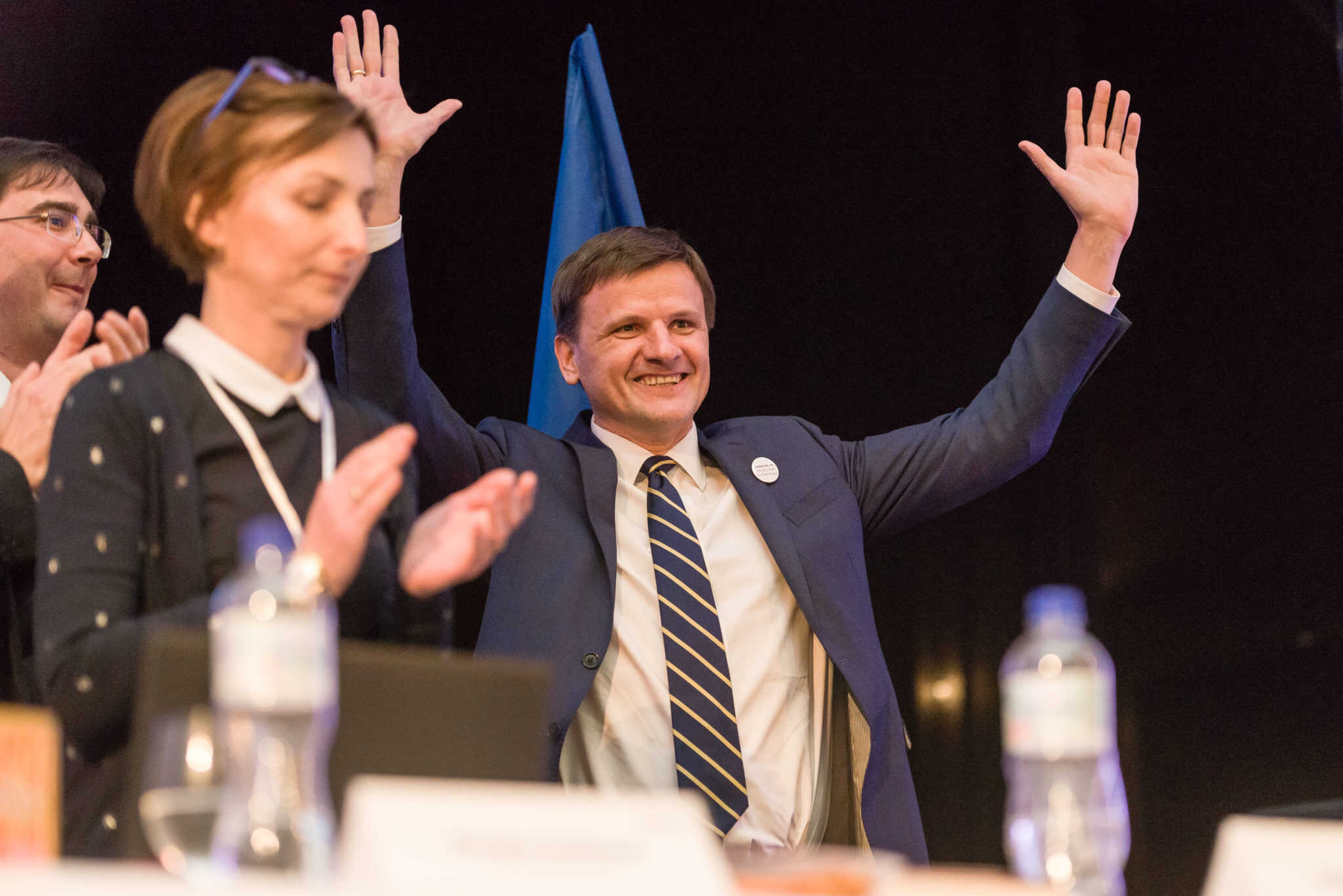 Liberáli blahoželajú Hlinovi k obhajobe predsedníctva