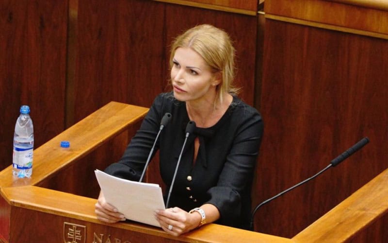 Krištúfkovú odvolali z výboru, Galko avizuje odvetné kroky