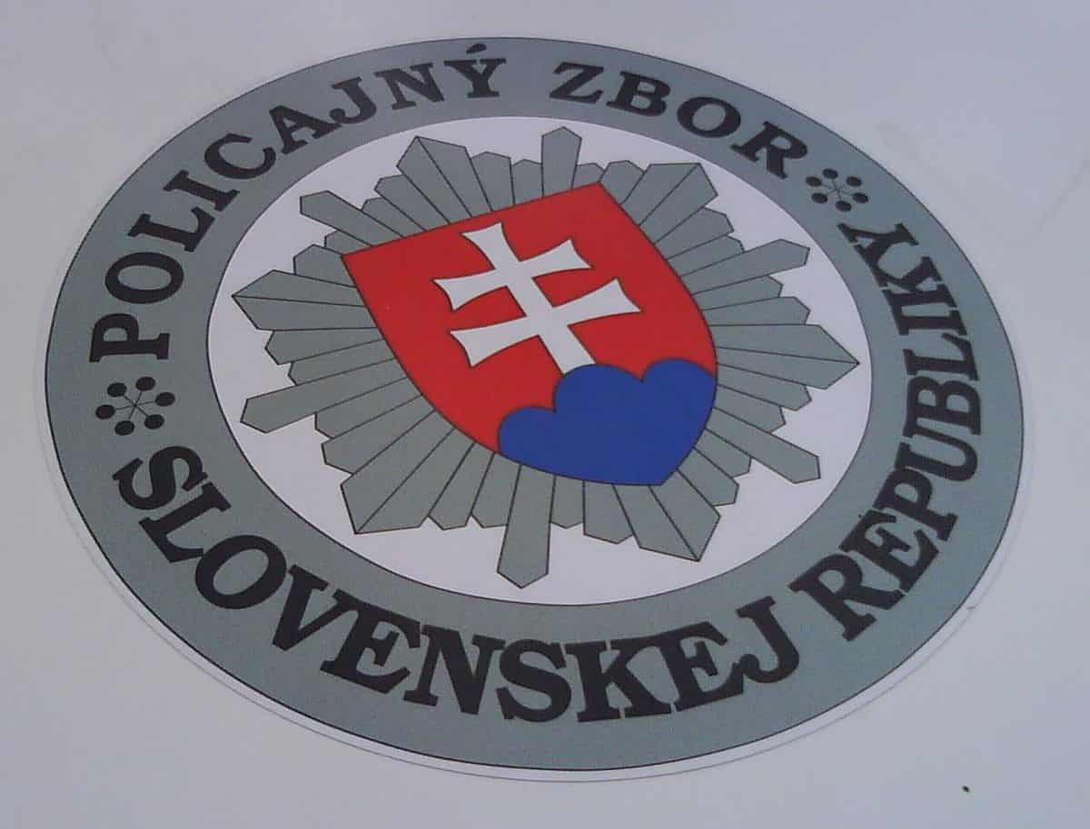 Policajný vyšetrovateľ navrhol obžalobu pre profesora z Kanady