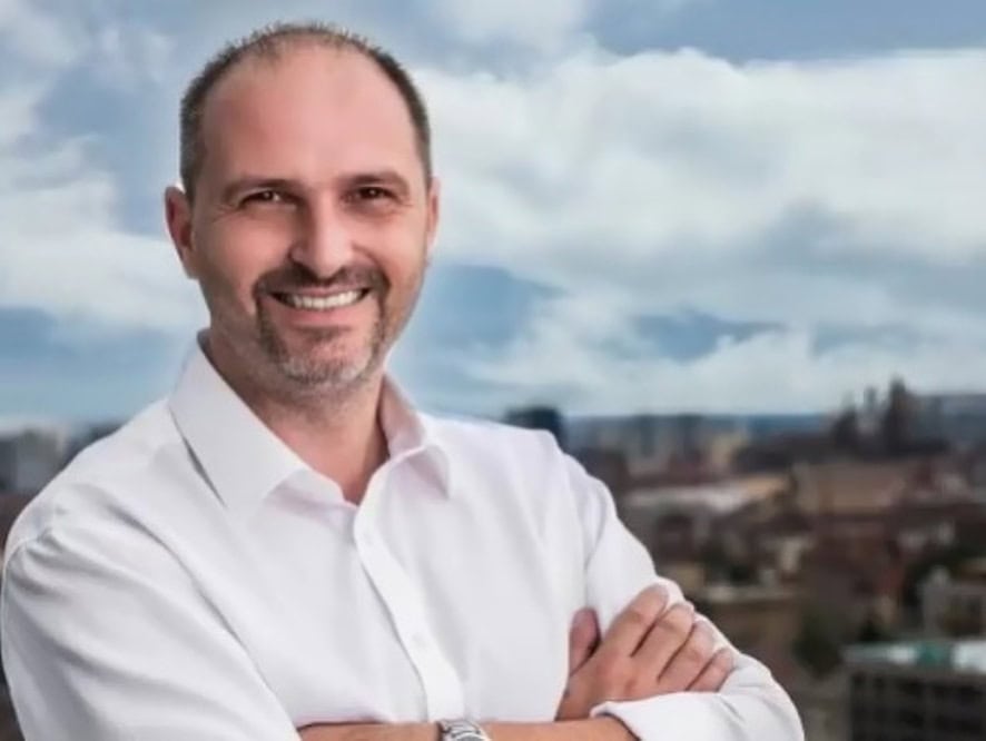 V Košiciach sa zmení systém parkovania. Polaček sľubuje investície do dopravy