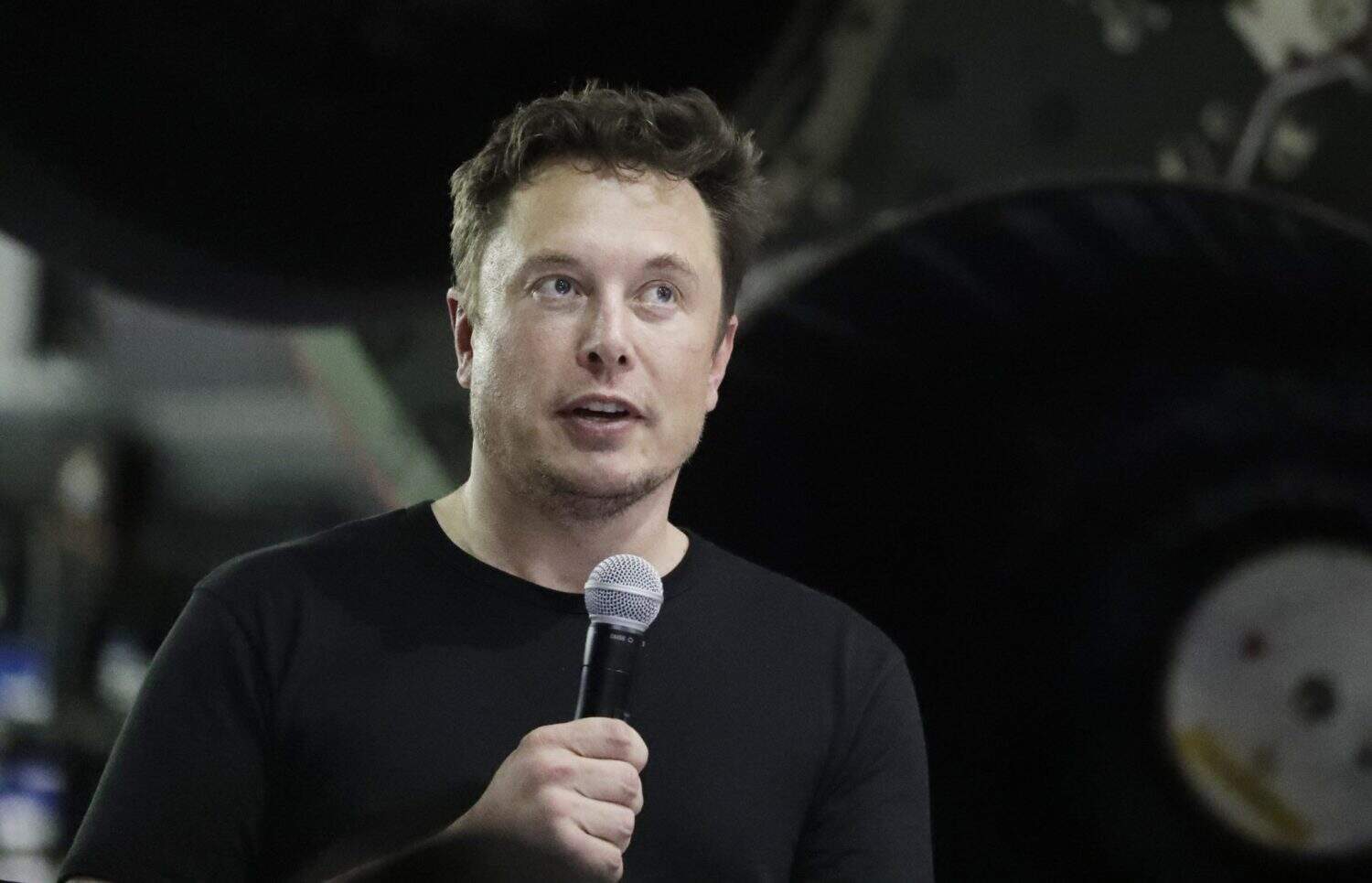 Musk má problém. Čelí obvineniu z údajných podvodov s cennými papiermi