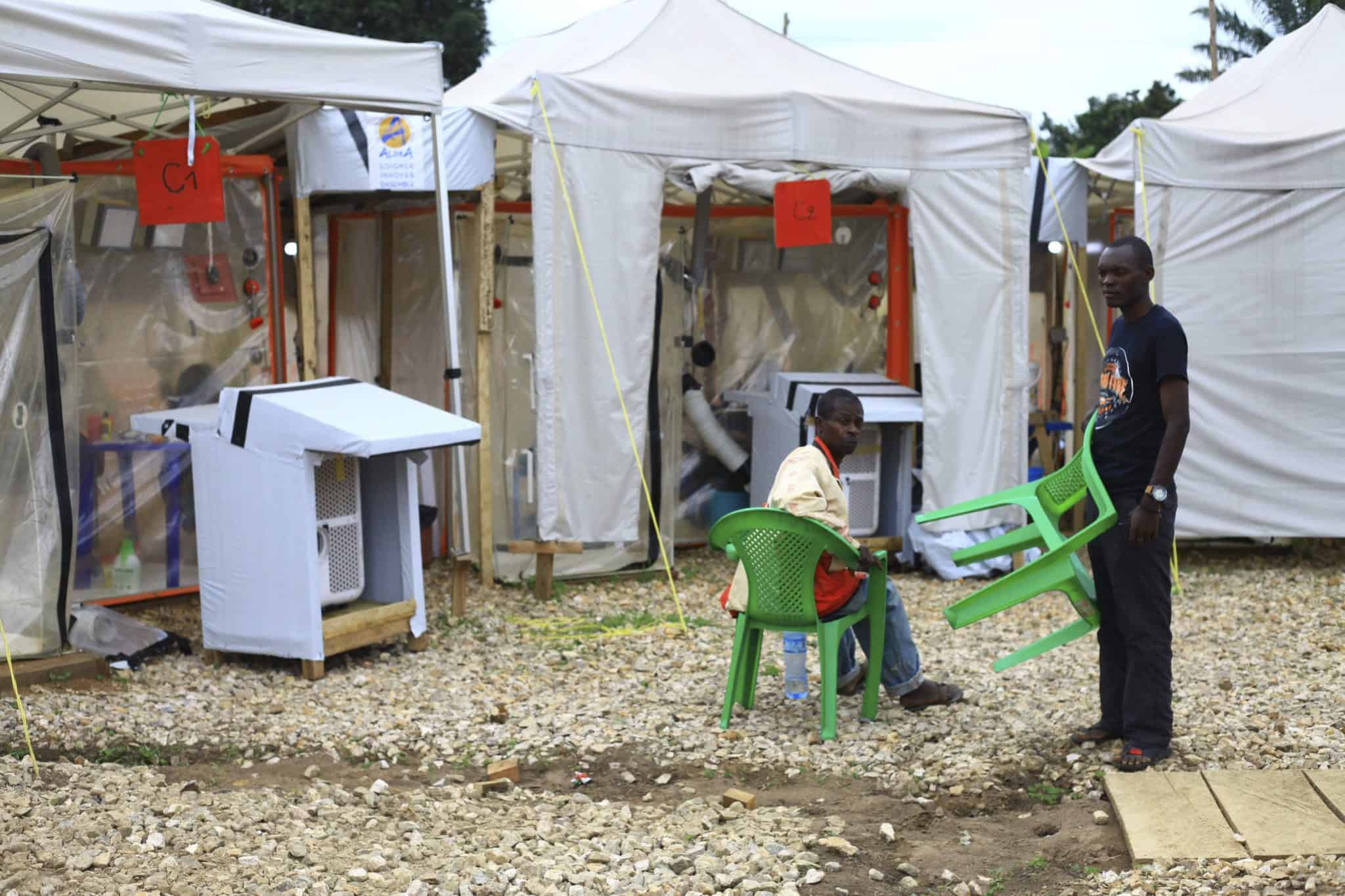 Európska komisia poskytne peniaze na dobrú vec. Chce naďalej bojovať proti ebole v Afrike