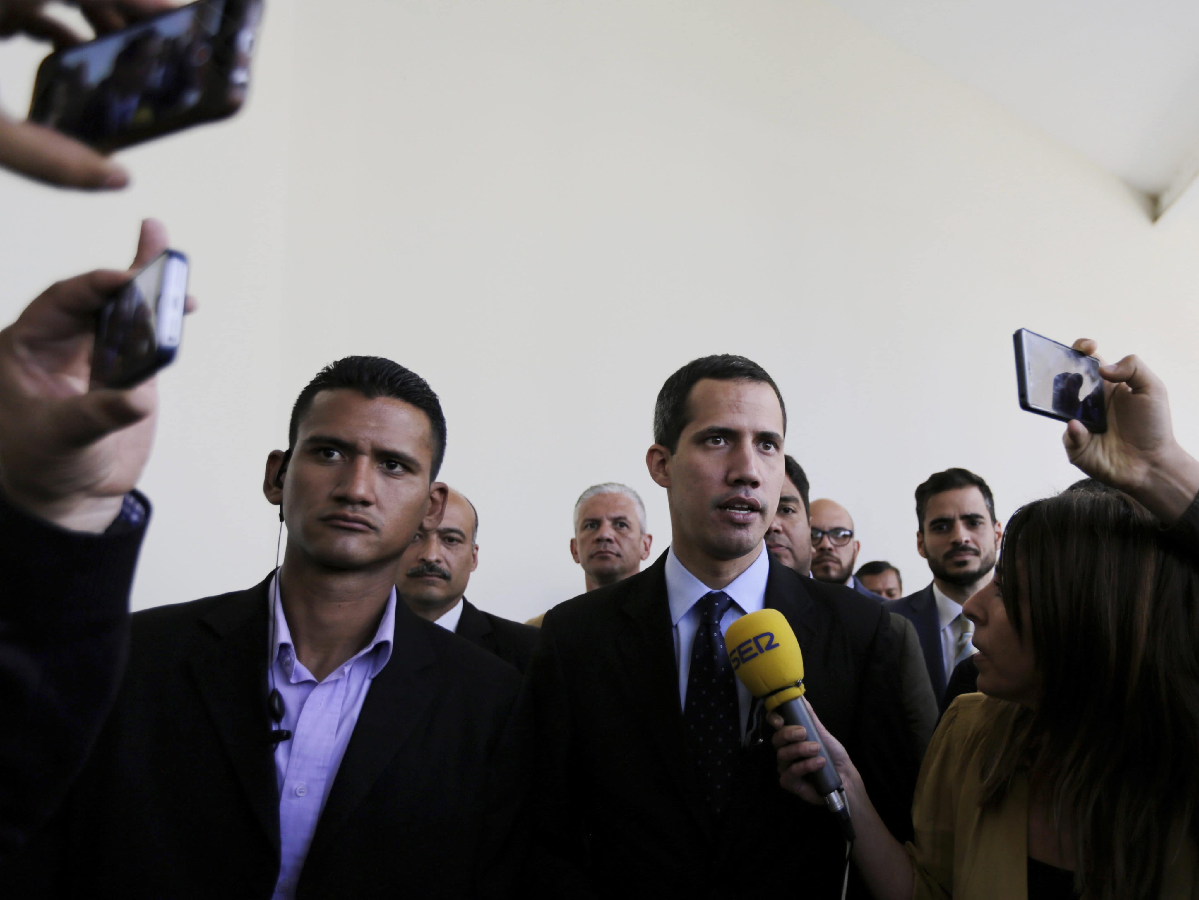 Viaceré európske štáty uznali Guaidóa ako dočasného prezidenta Venezuely