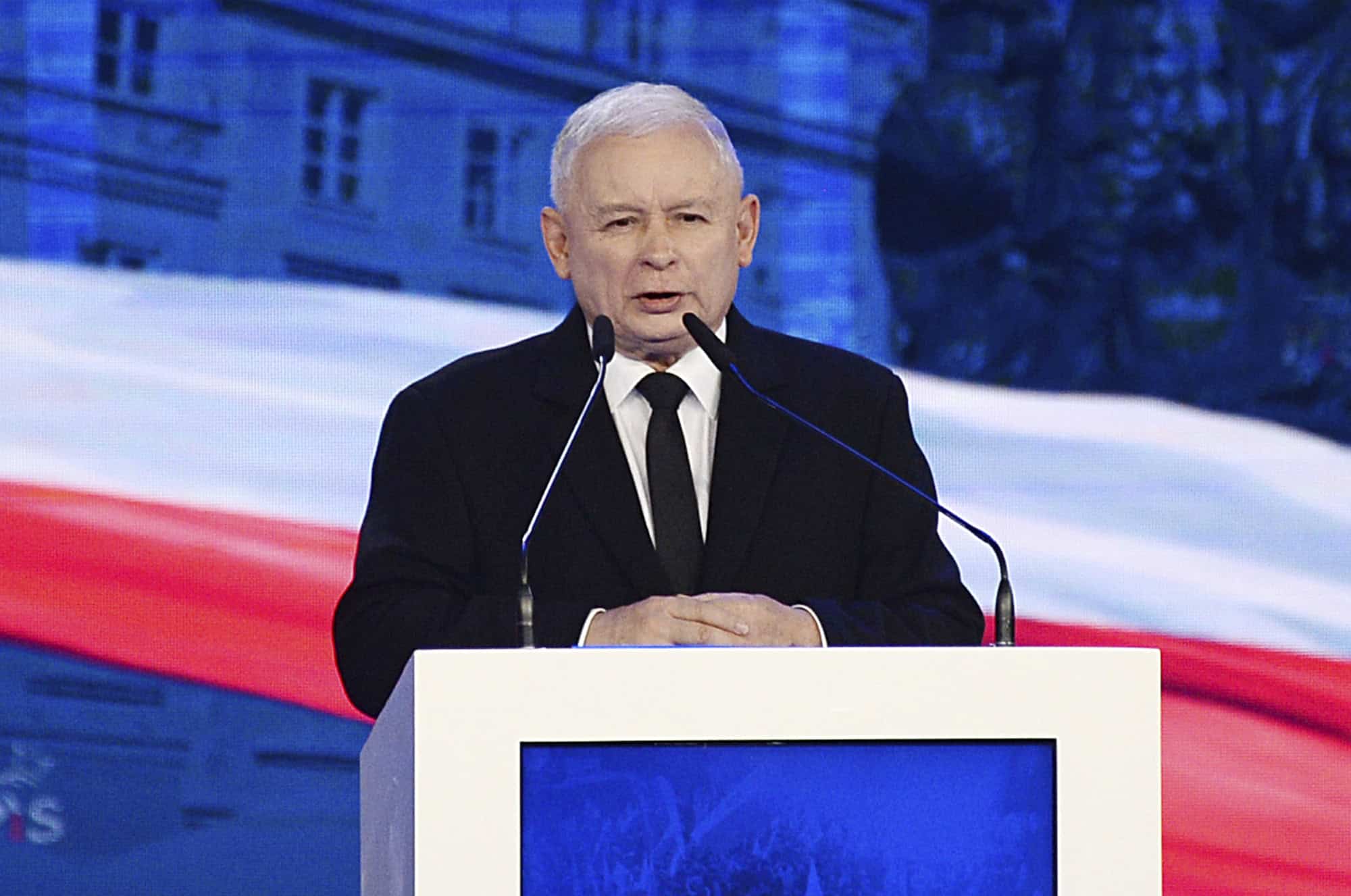 Poľsko prijme euro až vtedy, keď dosiahne úroveň Nemecka, tvrdí premiér Kaczynski