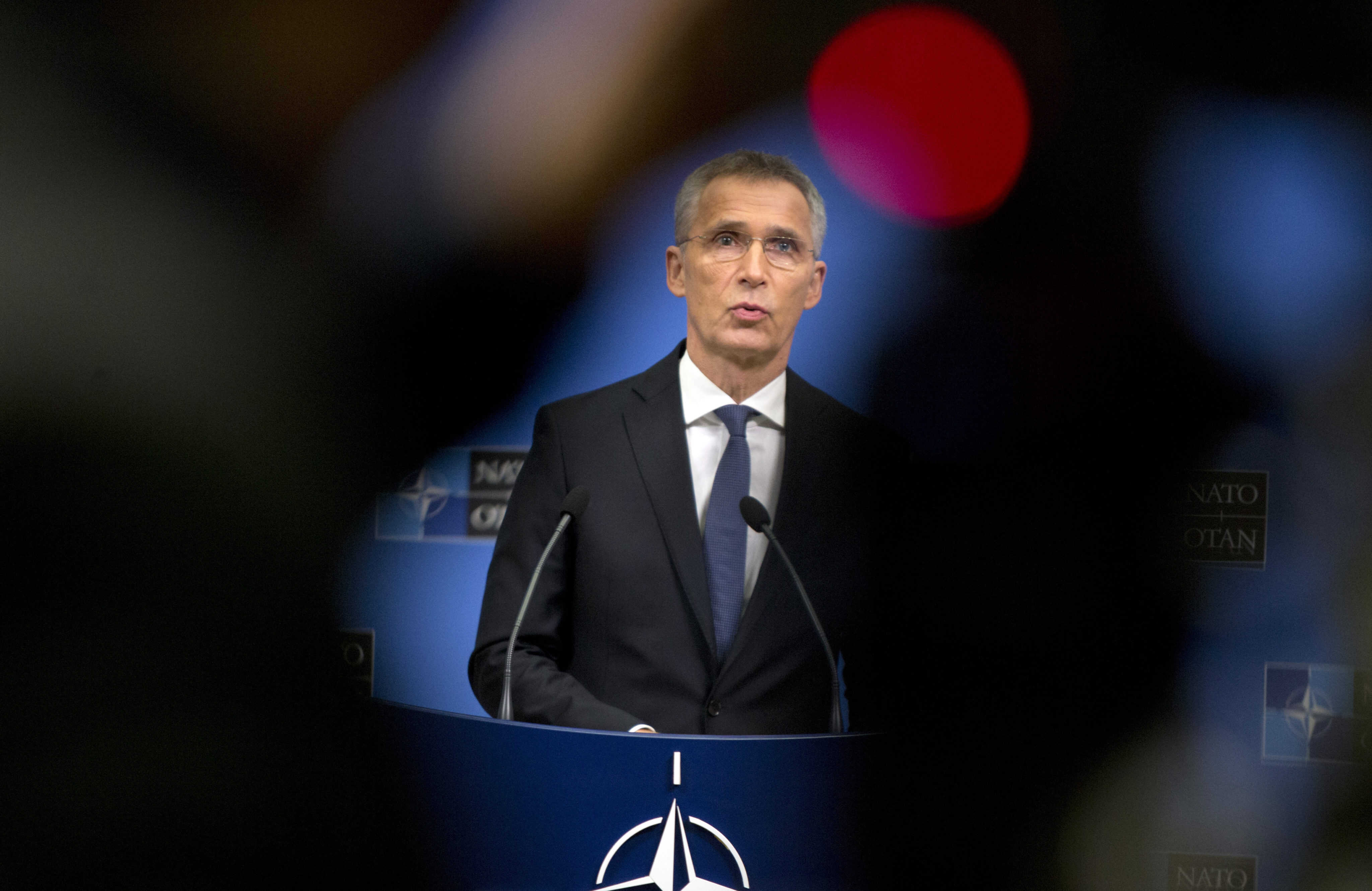 Stoltenberg krátko pred výročím bagatelizoval nezhody medzi členskými štátmi NATO