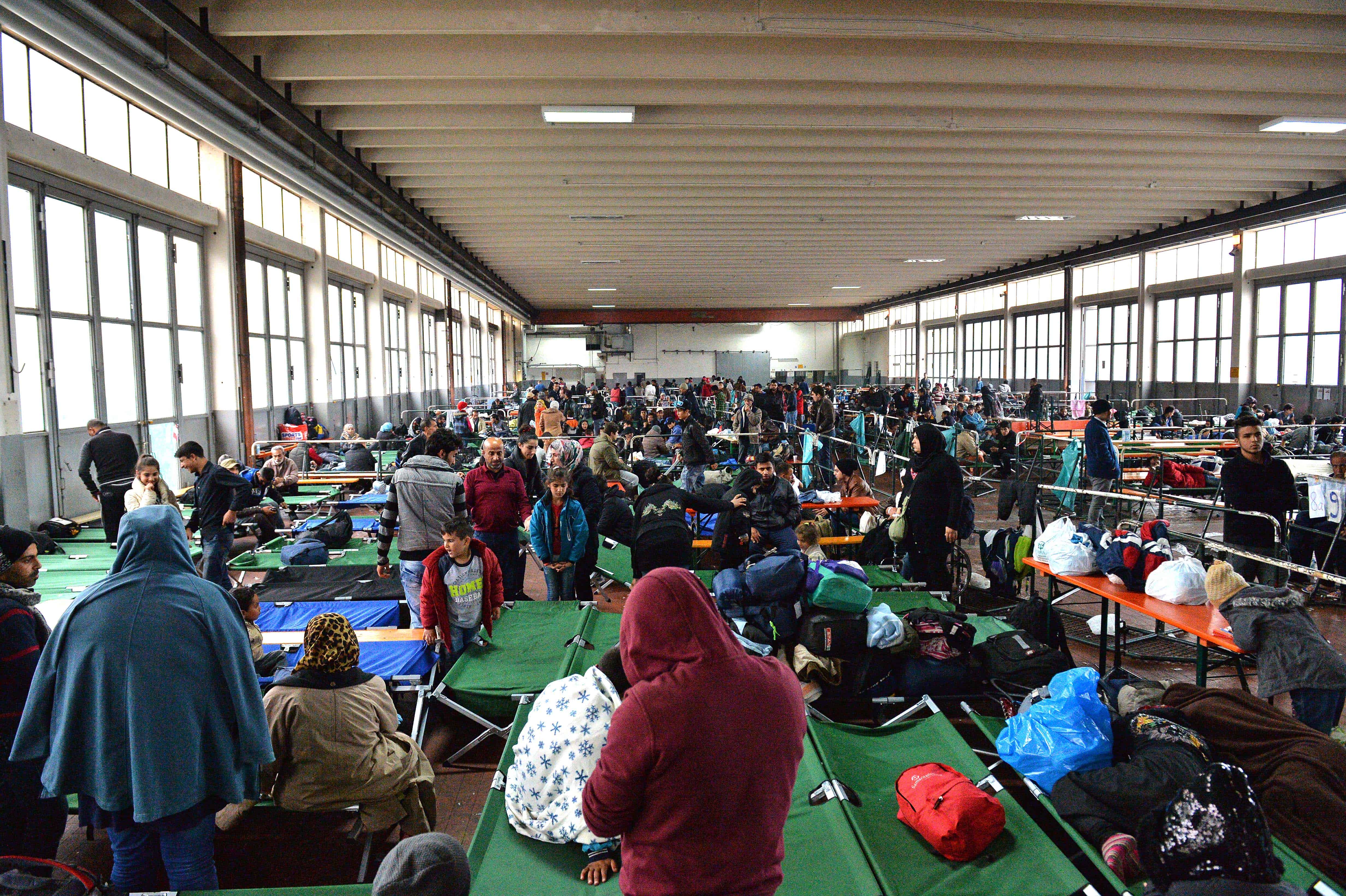OSN chce znížiť počet migrantov v preplnenom tábore Európskej únie