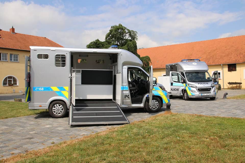 Česká polícia uskutočnila zásah v úrade stredočeskej hajtmanky