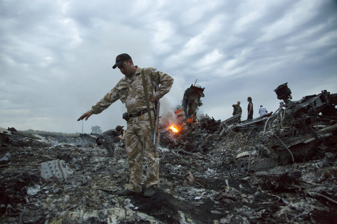Tragický incident si vyžiadal životy všetkých 298 ľudí na palube lietadla. Zdroj foto: SITA/AP Photo/Dmitry Lovetsky
