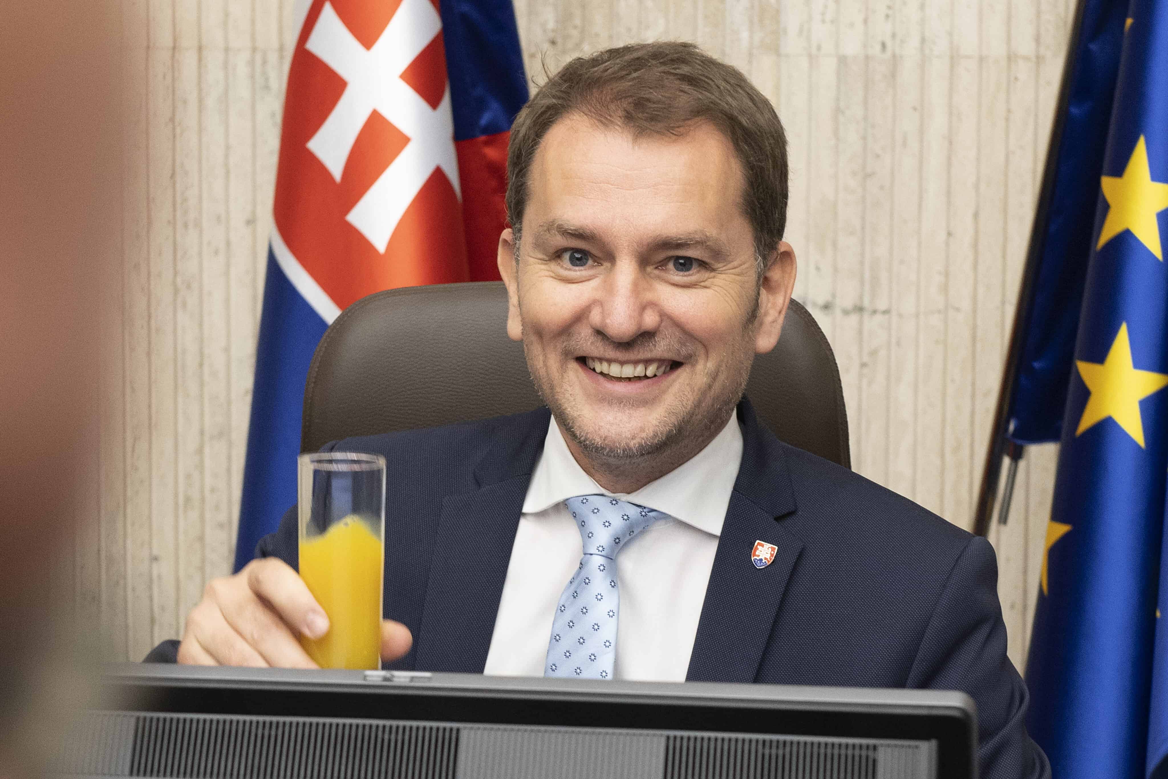 Vláda vymenovala 53 nových prednostov okresných úradov