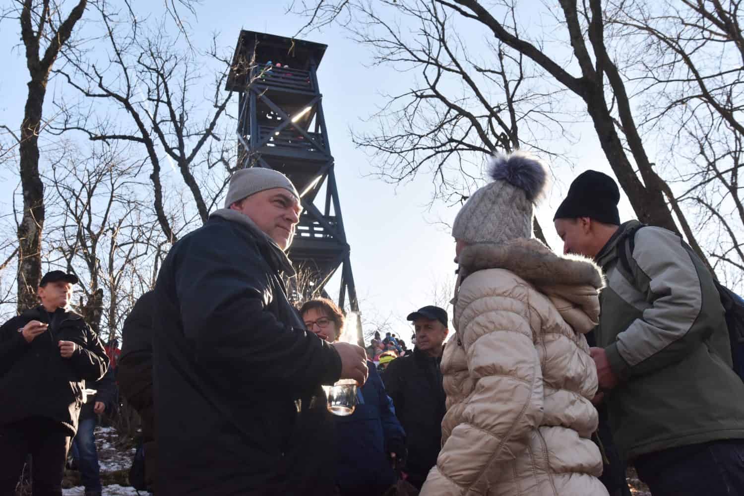 Na Horných Lazoch otvorili obnovenú nemeckú pozorovateľňu: Unikátna pamiatka z druhej svetovej vojny pri Brezne
