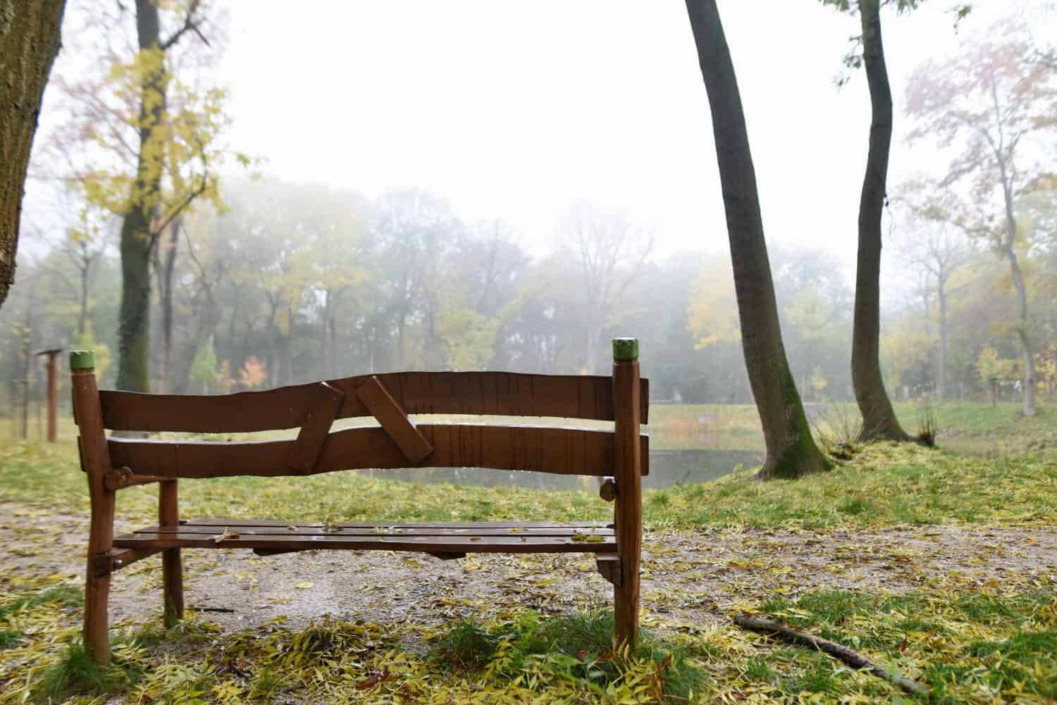 Mesto Kežmarok pokračuje s obnovou lavičiek. Zamerať sa chcú aj na ihriská