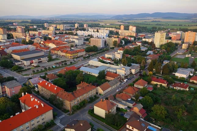 V Topoľčanoch investujú do revitalizácie vnútrobloku 4 milióny eur
