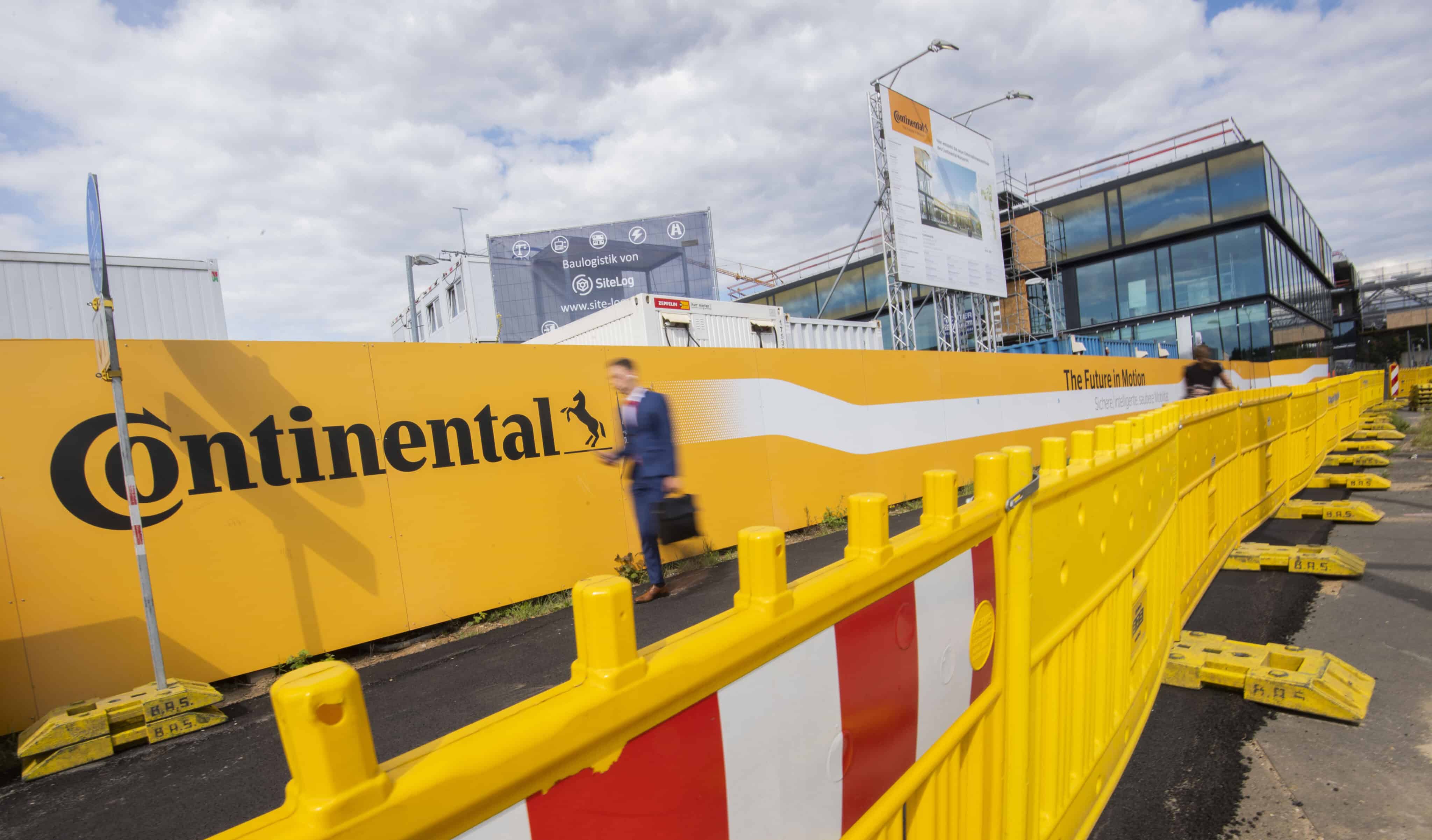 Continental vo Zvolene ešte necíti dosahy tretej vlny pandémie,ale pripravuje sa
