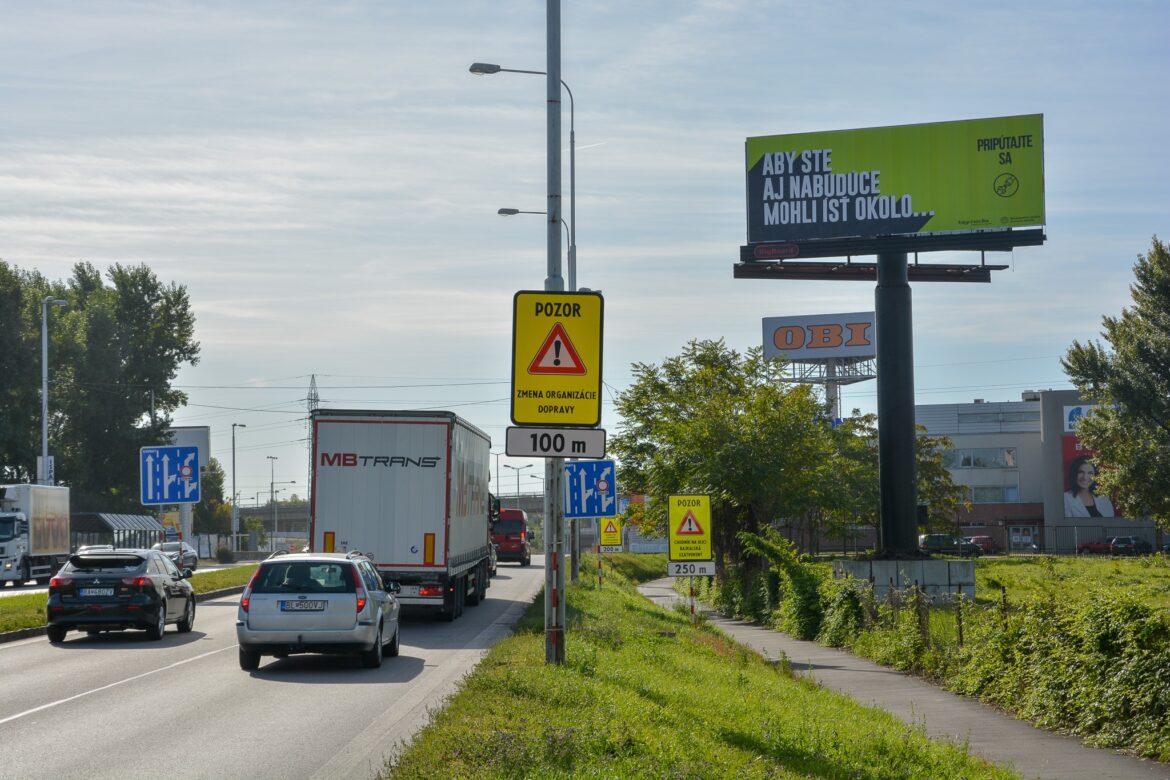 Z Bratislavy zmiznú billboardy.