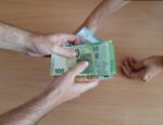 Žena z Trenčína podvodníkovi, ktorý chcel od nej vylákať peniaze, nenaletela