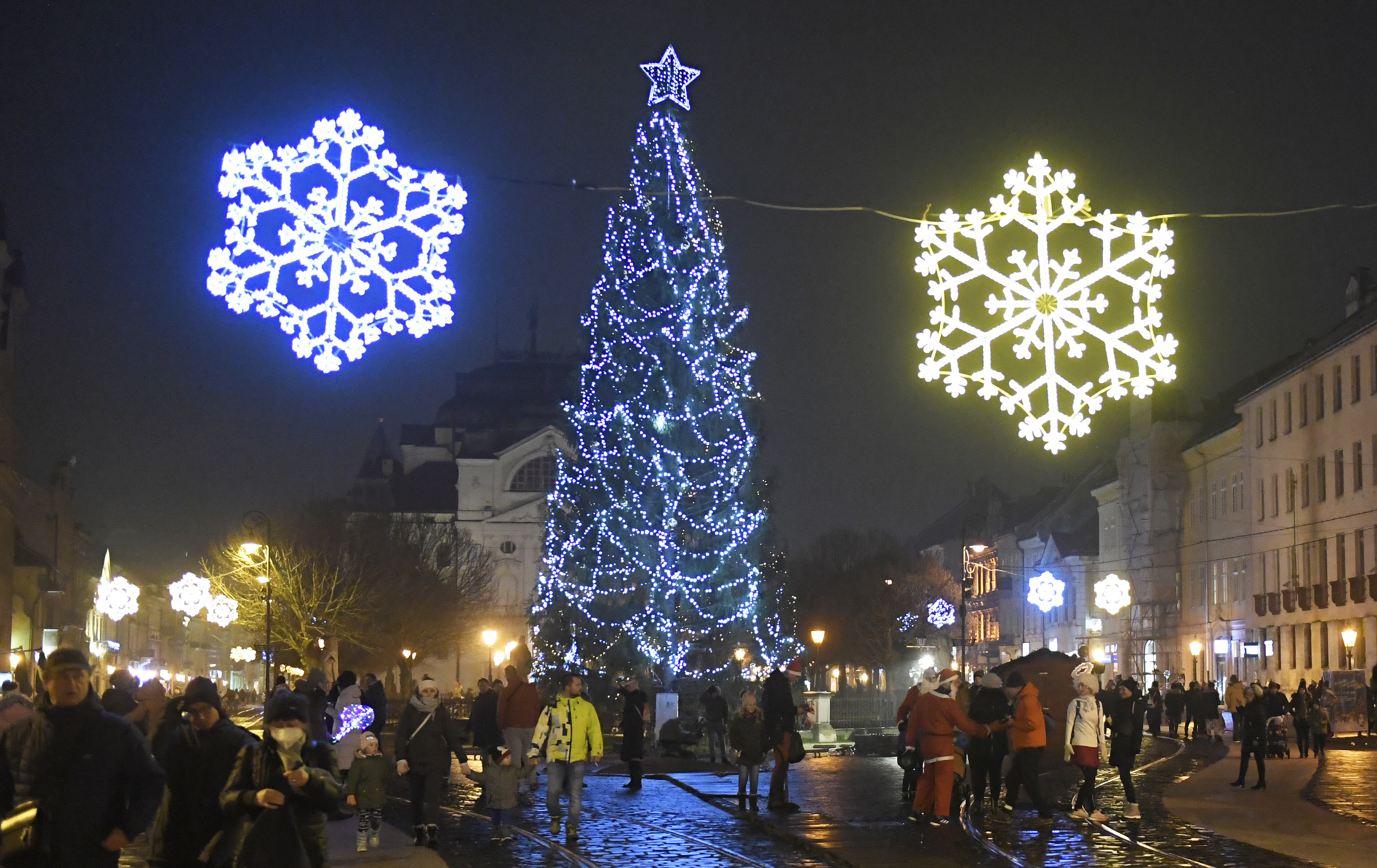 Vianočný strom v Košiciach.