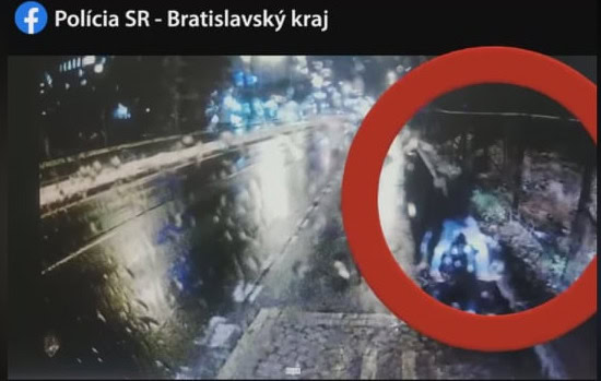 VIDEO Zbabelo napadol ženu a chcel ju okradnúť! Páchateľa policajti doposiaľ nechytili