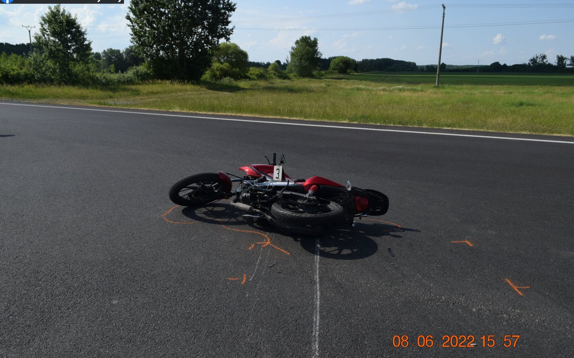 Motocyklista pri nehode v okrese Trebišov utrpel ťažké zranenia. Zdroj: KR PZ KE