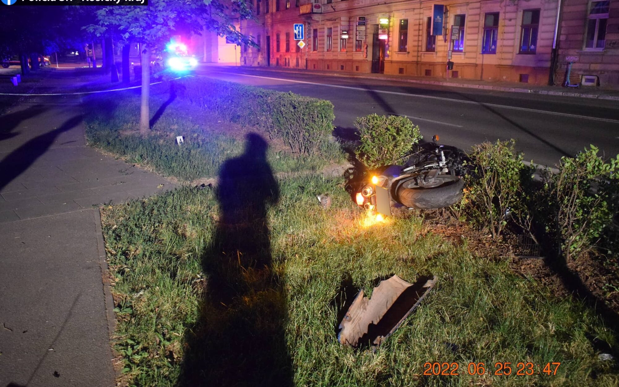 Pri dopravnej nehode v Košiciach prišiel o život motocyklista. Zdroj: KR PZ KE