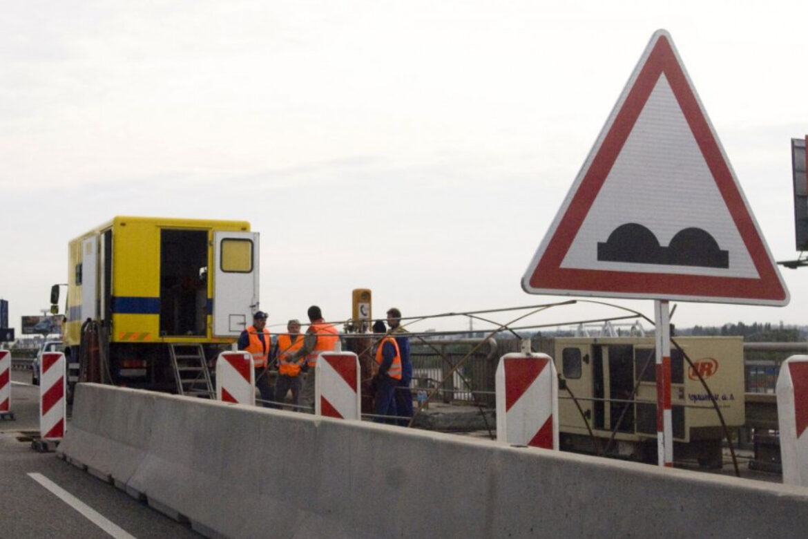 Na niekoľko týždňov obmedzia dopravu na D1 pri Mengusovciach. Zdroj: TASR