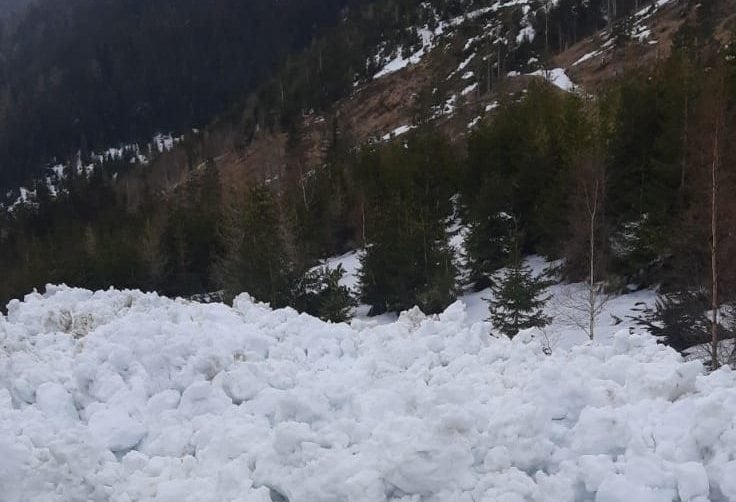 Turistický chodník Ždiar – Široké sedlo uzavreli na neurčito pre lavínový nános