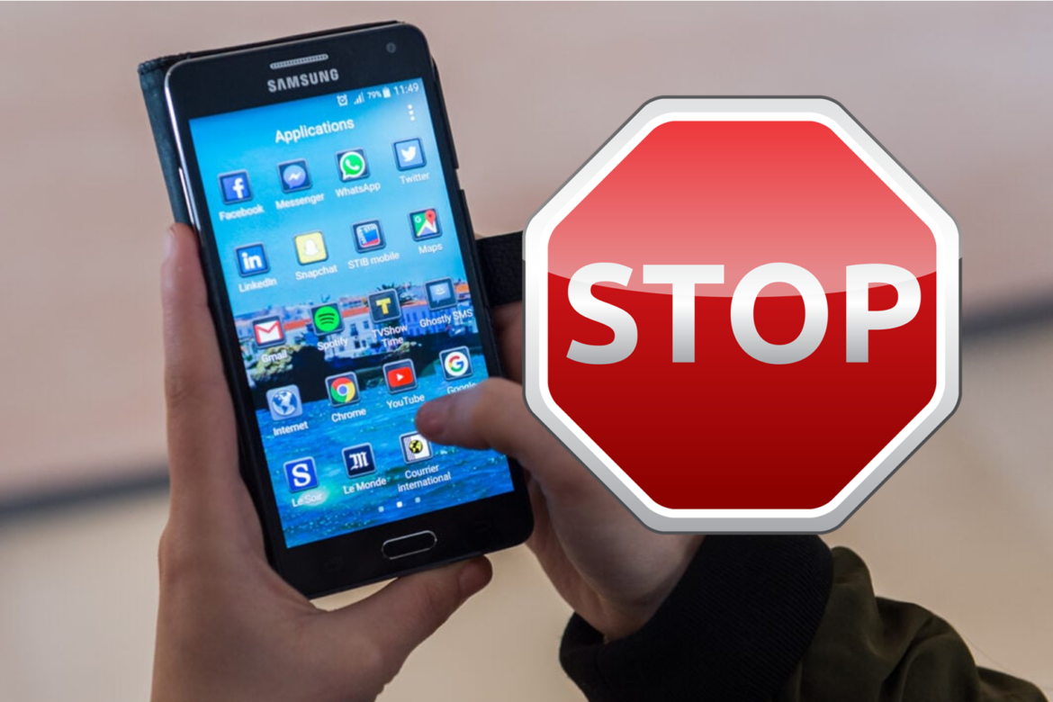Mobil, smartphone, stop. Zdroj: TASR/AP