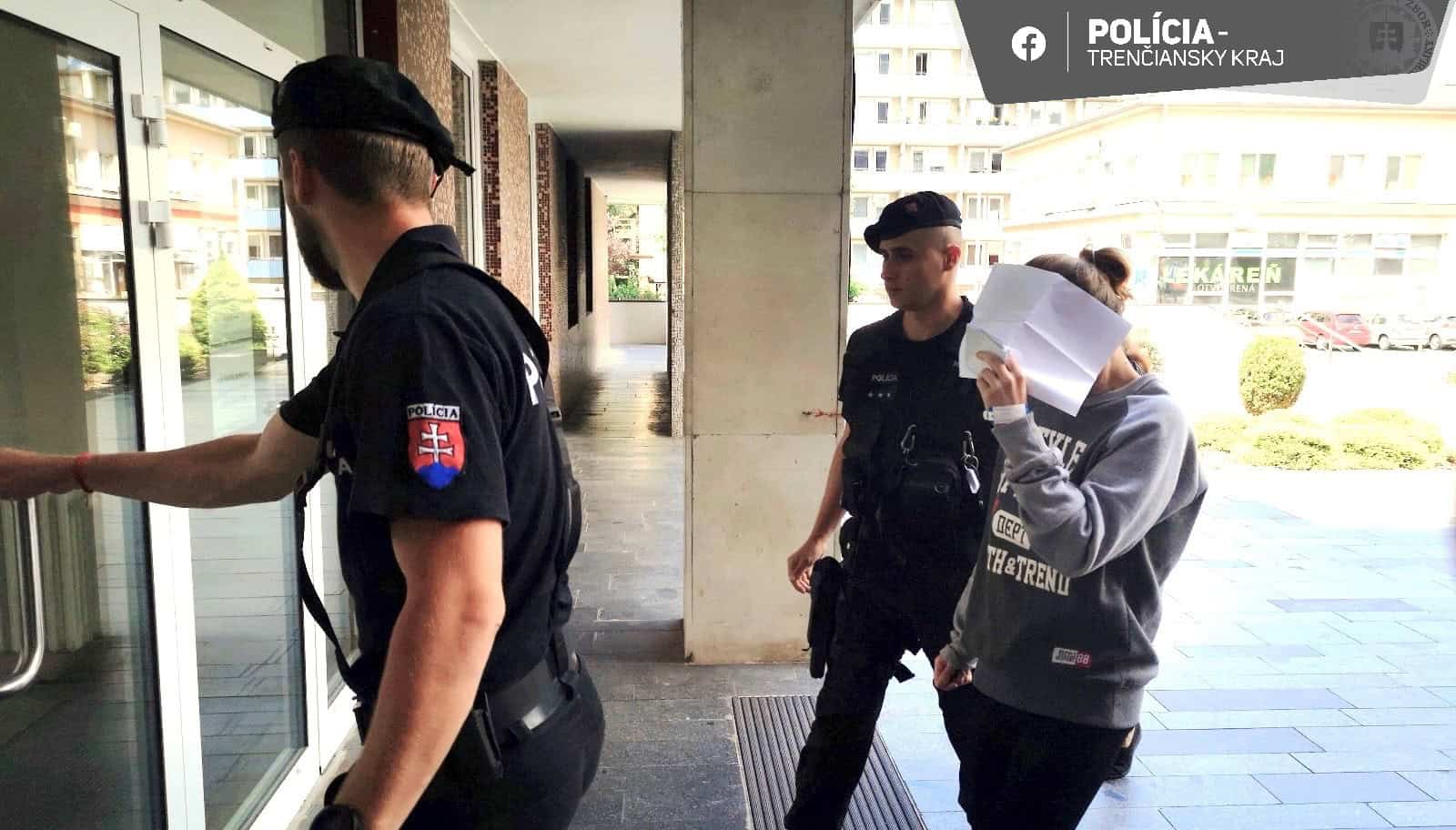 Polícia obvinila ženu, ktorá minulý týždeň nahlásila bomby v bankách