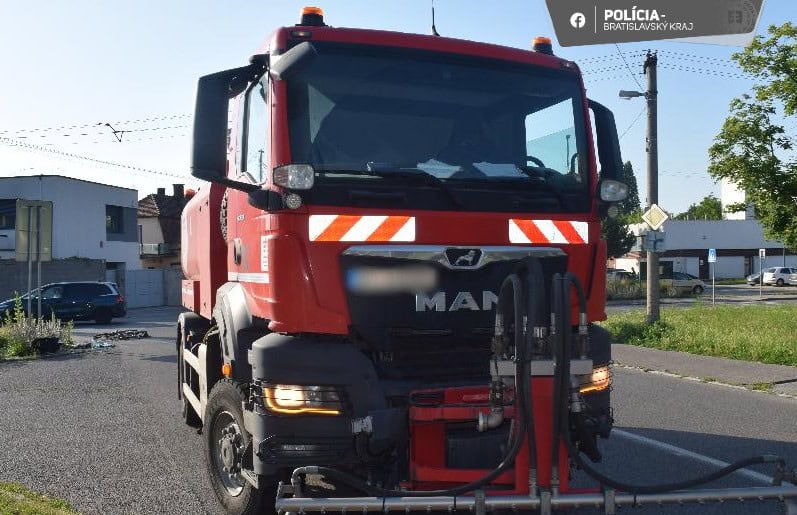 OBROVSKÁ TRAGÉDIA Nákladniak zrazil cyklistu: Náraz neprežil!