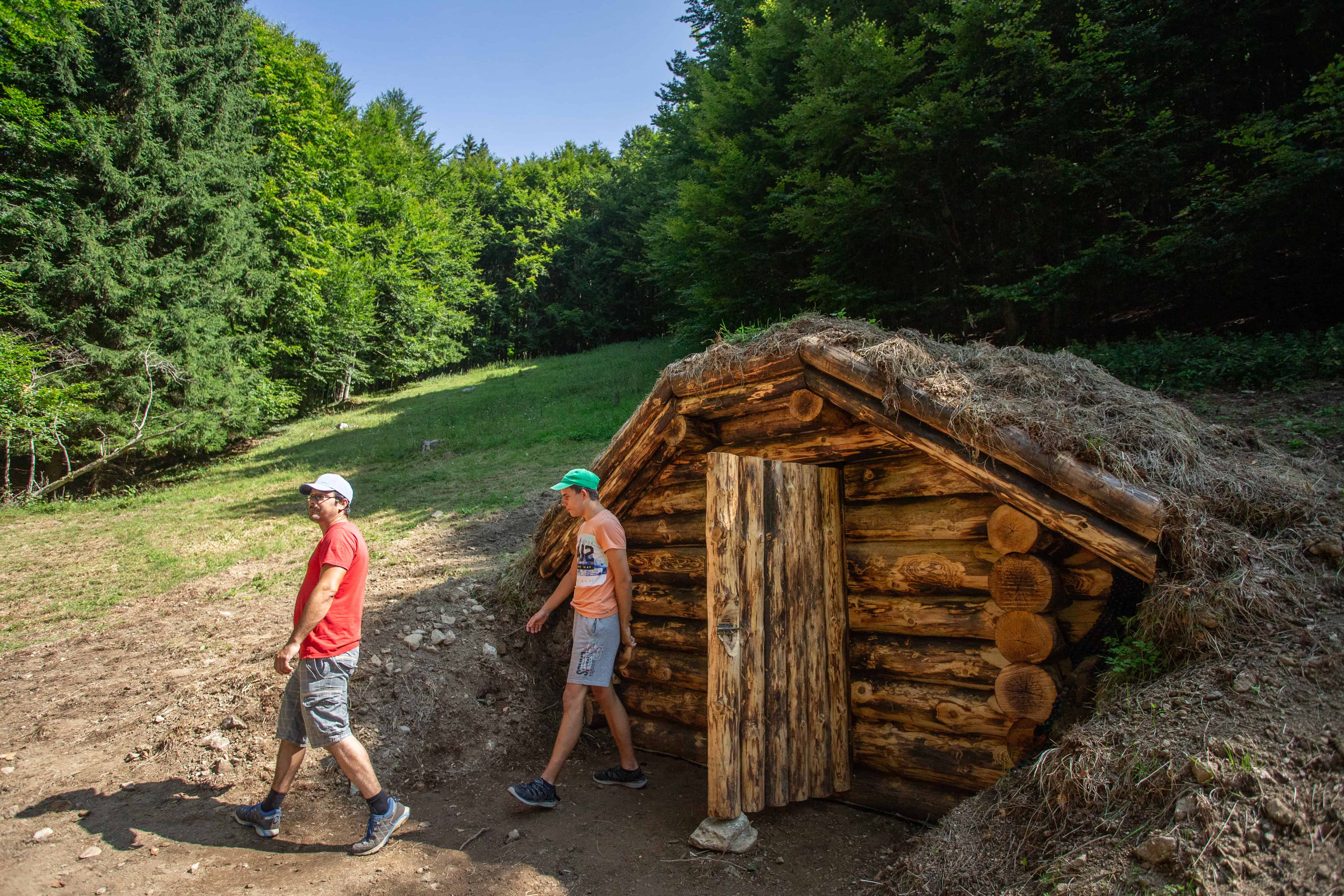 Povstalecké boje pri Kunerade pripomína REPLIKA partizánskeho bunkra