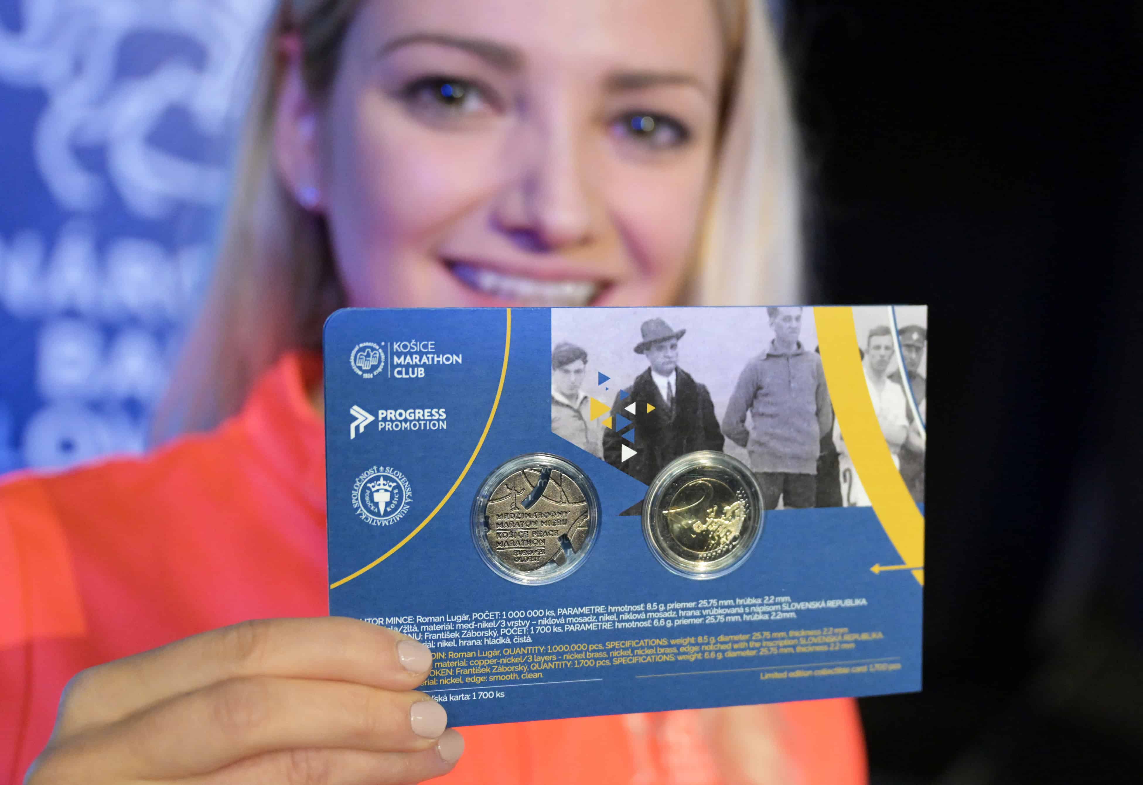 FOTO V Košiciach predstavili euromincu a známku vydanú k storočnici maratónu mieru