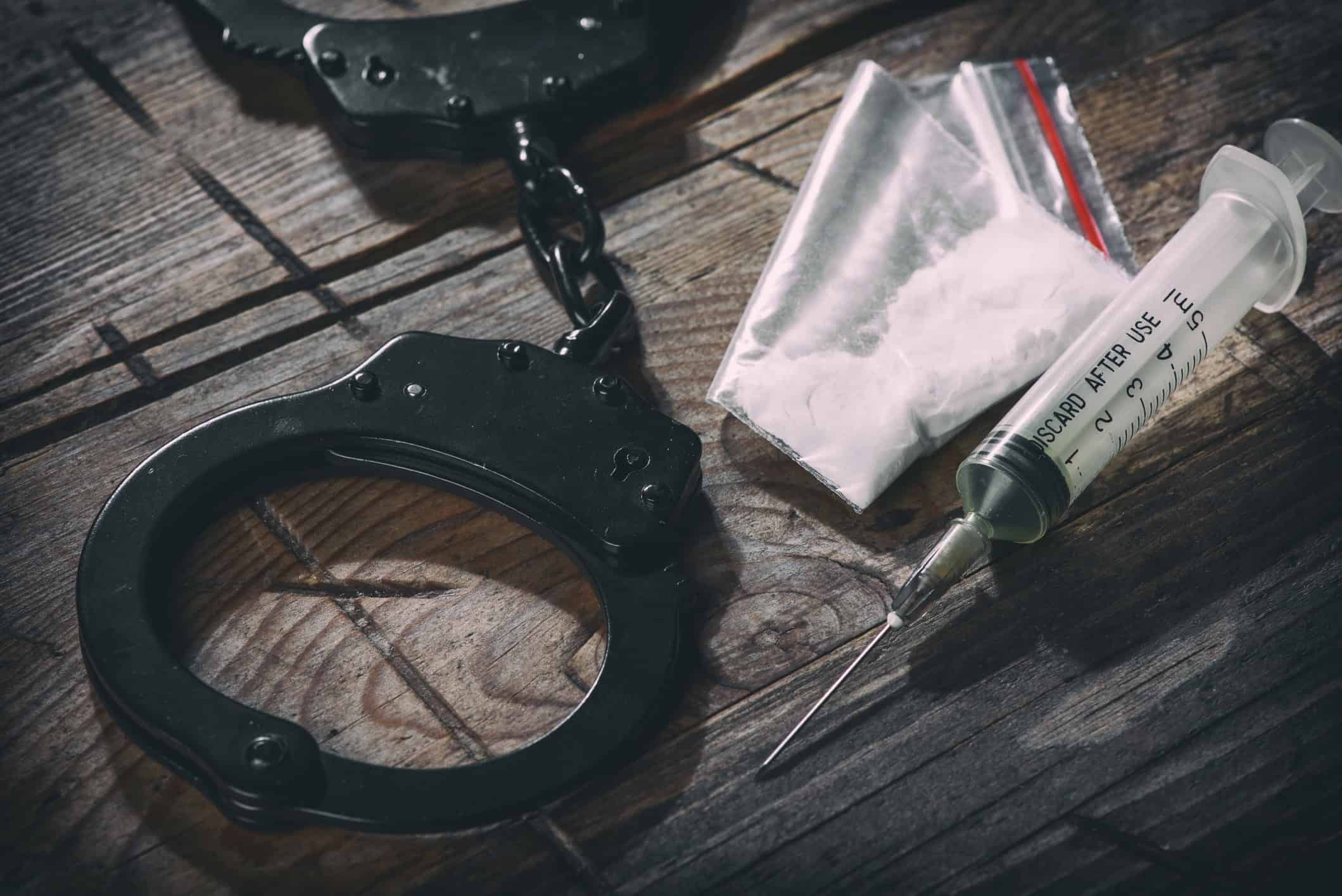 Polícia zadržala dvoch mužov v okrese Galanta: Zaistili pervitín aj marihuanu, hrozí im 15 rokov