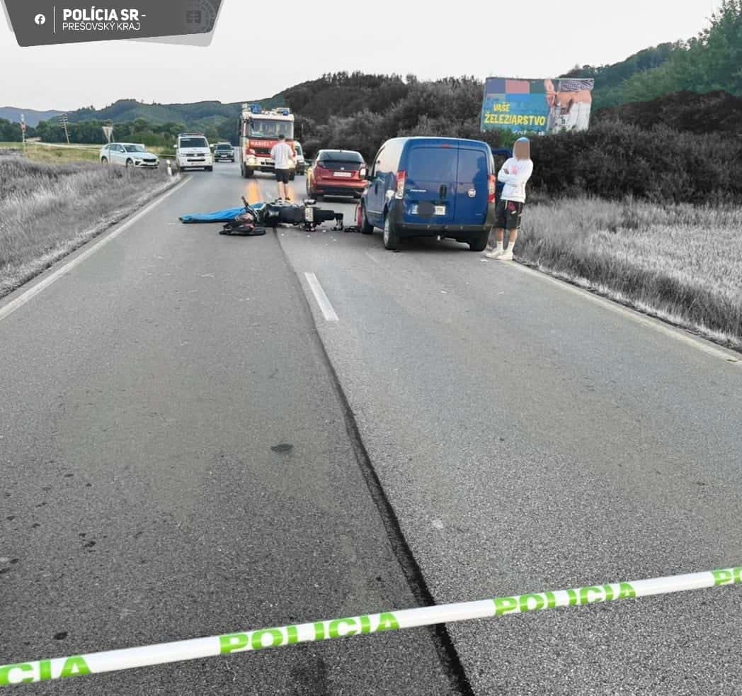 AKTUÁLNE FOTO OBROVSKÁ TRAGÉDIA na ceste! Vyslali aj vrtuľník, hlásia fatálne následky