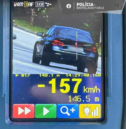 Šokujúca rýchlosť v Bratislave: Mladý vodič išiel v meste až 157 km/h!